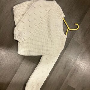 moon & madison Cream Textured Crew Neck Sweater